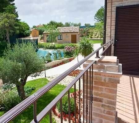 La Collina Apartment Monsampietro Morico Exterior photo