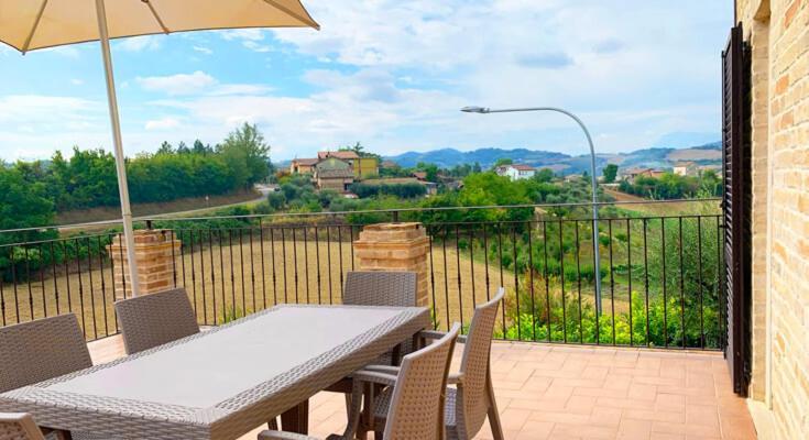 La Collina Apartment Monsampietro Morico Exterior photo