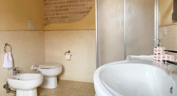 La Collina Apartment Monsampietro Morico Exterior photo